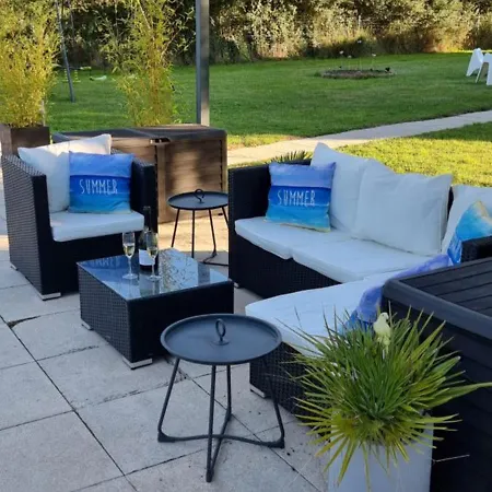 Soleil Holiday home Ainay-le-Chateau